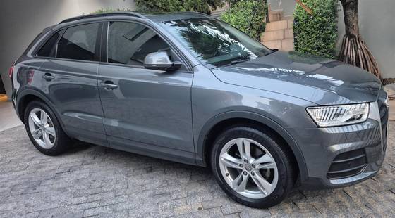 AUDI Q3 1.4 TFSI AMBIENTE GASOLINA 4P S TRONIC AUDI Q3 1.4 TFSI AMBIENTE GASOLINA 4P S TRONIC